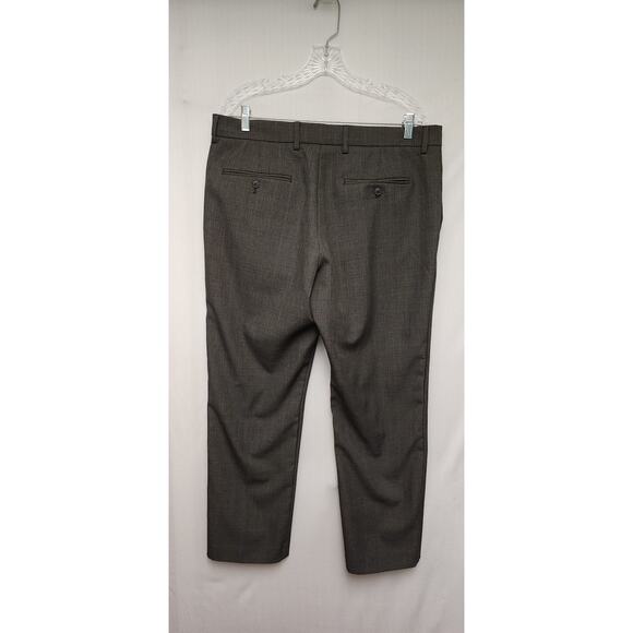 Perry Ellis Portfolio Men's Modern Fit Straight Leg Dress Pants Size 36X30 - Picture 3 of 6